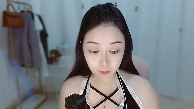 Amy-cnbaby