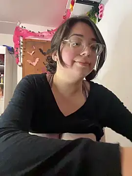 indiegirl666 live cam on StripChat