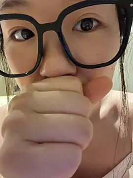 zhenzhu443 webcam