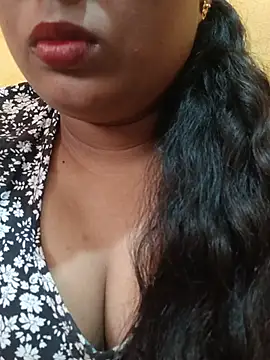 bhuvana_kannada live cam on StripChat