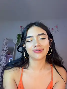 Live-Webcam-Show mit mandyy__ - Interaktive Lovense-Toys verfügbar