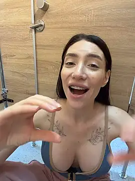 BallerinaCappuccino_ webcam