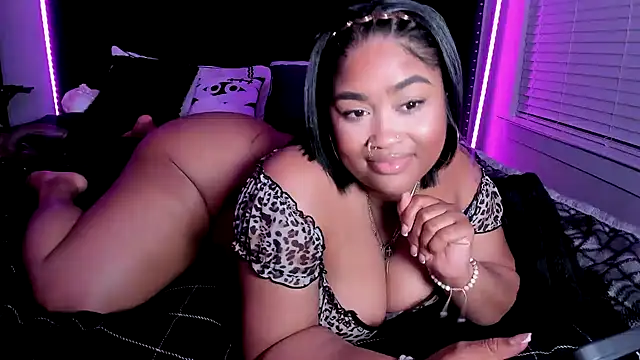 lovelyzylah