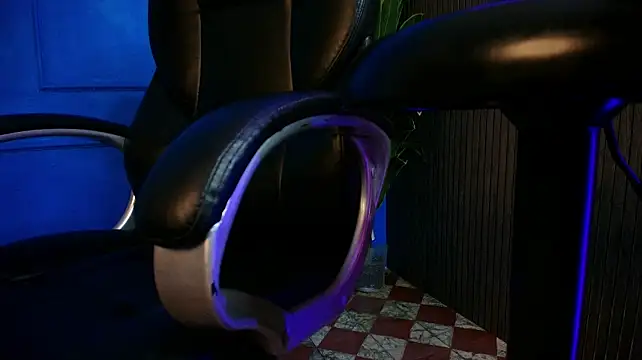 Nikki_Vesper