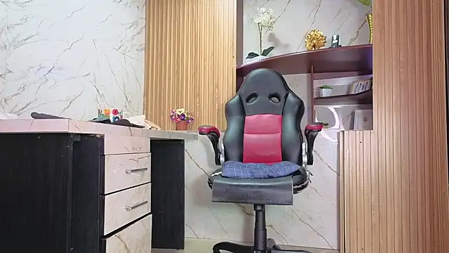 MissEscarleth
