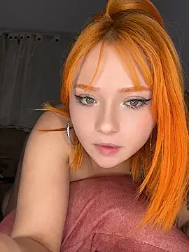 Live-Webcam-Show mit alysson_As - Interaktive Lovense-Toys verfügbar