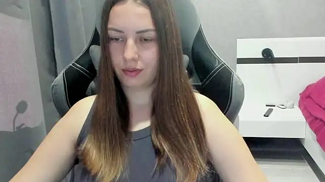 Mia_shy1