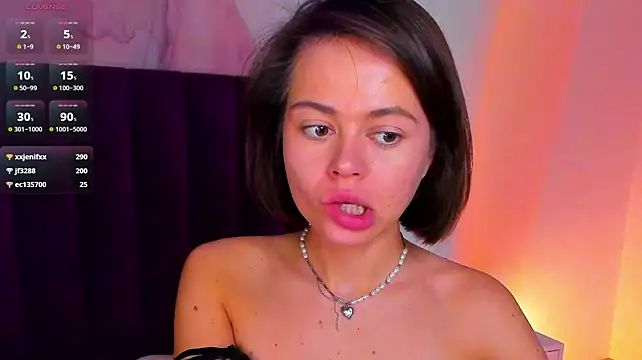 Kelly_Cuutie