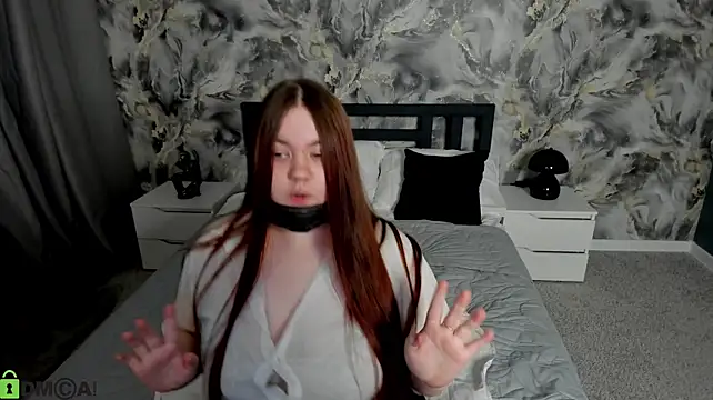 Alice_Steellee