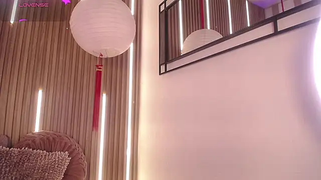 Chloe_Lombardi