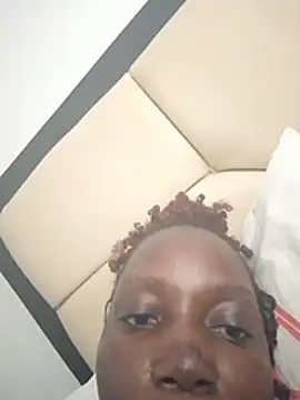 pretyjecy live cam preview