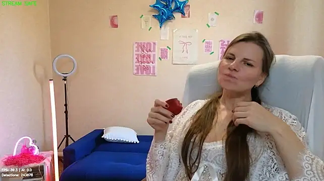 Mirabelle_Velvet