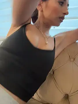 VixenRosse live cam preview