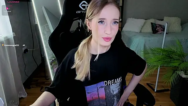 Little_Soph