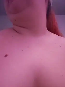 chloe_prg live cam preview
