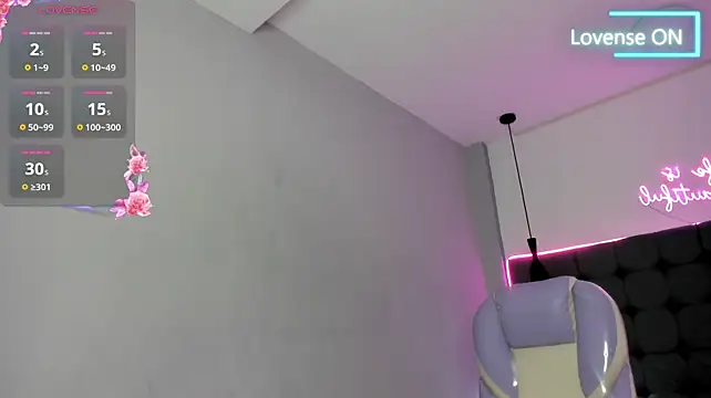scarletcherry18