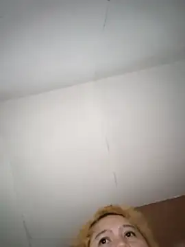 bitchychubby live cam preview