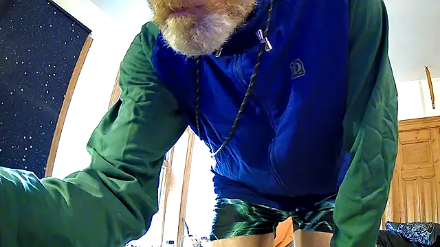 GingerBeardedLynx live cam preview