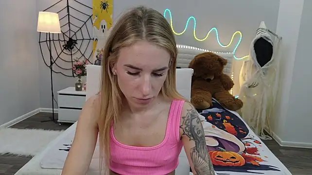 DeboraHorny live cam on StripChat