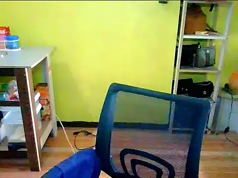 JuicyFoxCock