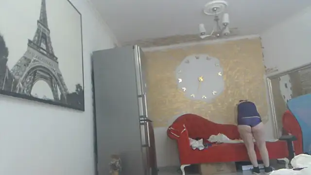 AnnaBellaLuckyXOXO live cam on StripChat
