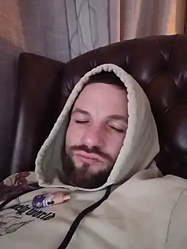 Easytrippy22 live cam on StripChat