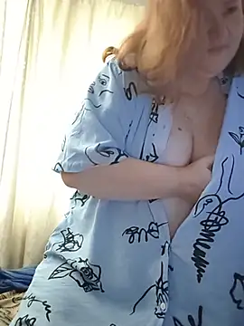 Pirellina live cam on StripChat