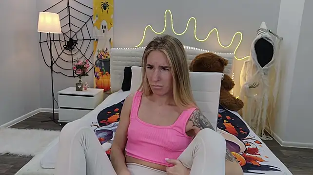 DeboraHorny
