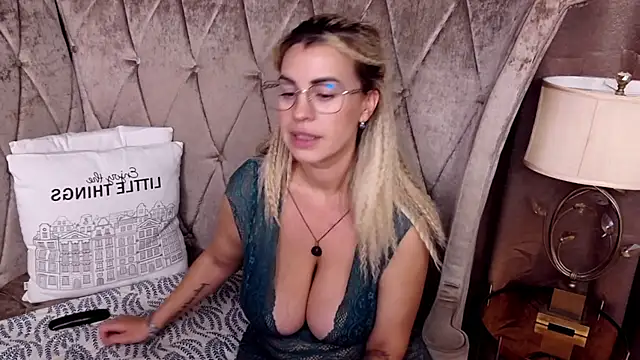 BustyGizelle
