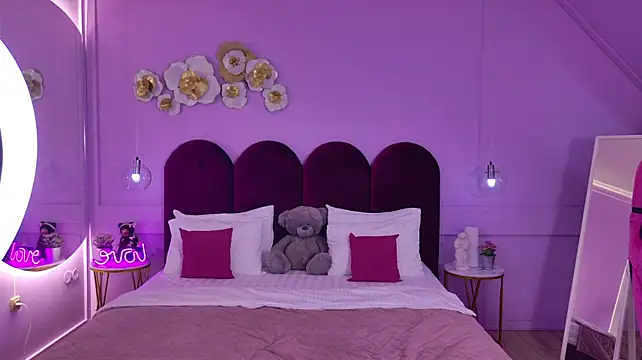 TianaFoxy