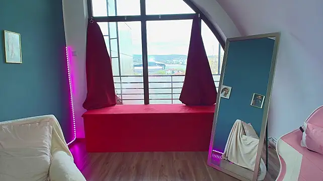GlowingBlondie