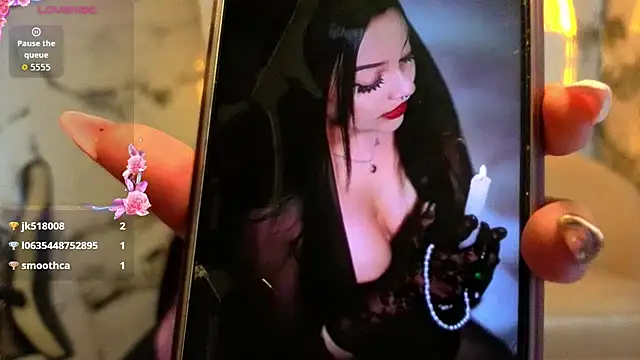 lia_harper_t