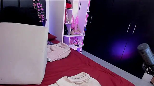 Nikole66_