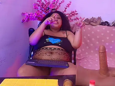 Aylin_boobs