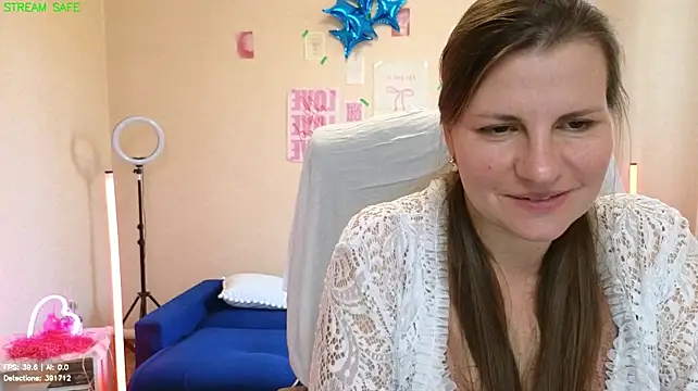 Mirabelle_Velvet