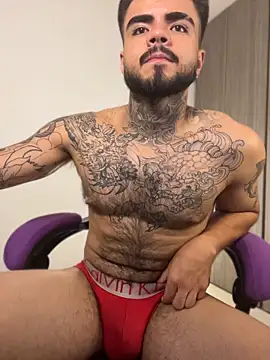 benjii_carter1 (M young) - BIG CUM ON MY HAIRY CHEST
