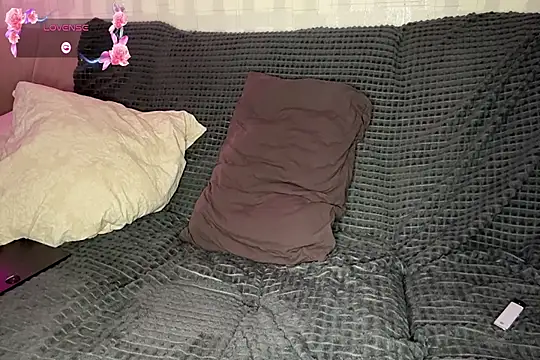OthaNgvyen live cam on StripChat