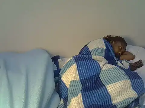 cute_dollls (F young) - fisting ass
