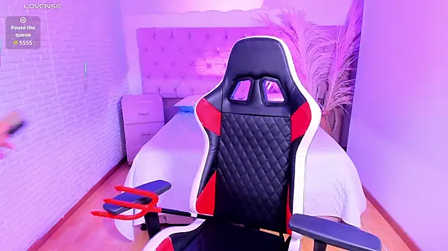 NahomiRichards_ live cam preview