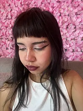 AntonellaCooper_Pink