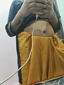 hottysimi live cam preview