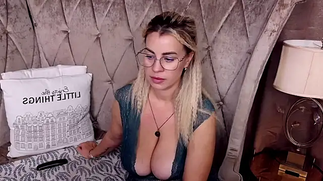 BustyGizelle