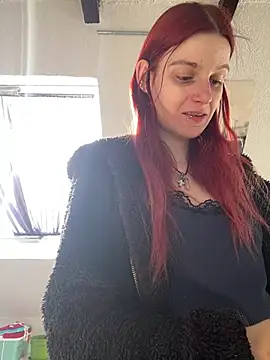 LeylaSquirtyBirty live cam preview