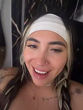 ManuelaVeeleez