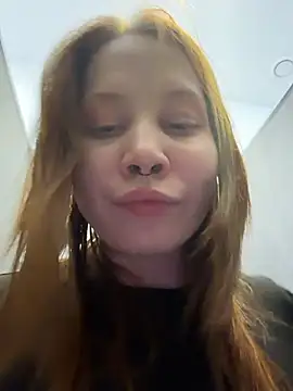SlavicCandy live sex cam