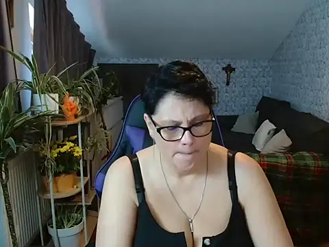 Newgirl4you live cam preview