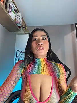 AsianMilfSheryl webcam