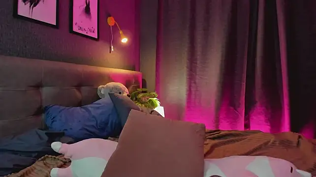 Lesi_Moonie01