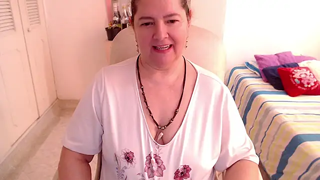leonela_69 live