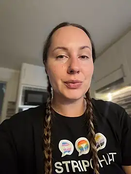 mona_plus live
